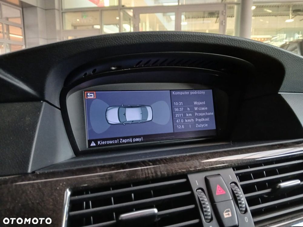 BMW Seria 5 540i - 18