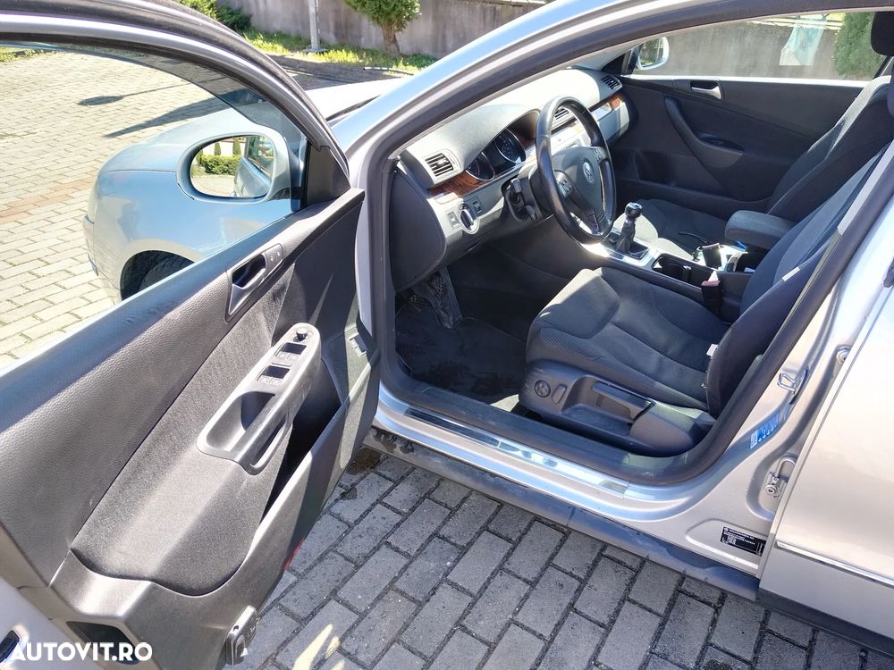 Volkswagen Passat 2.0 TDI Comfortline DPF - 10