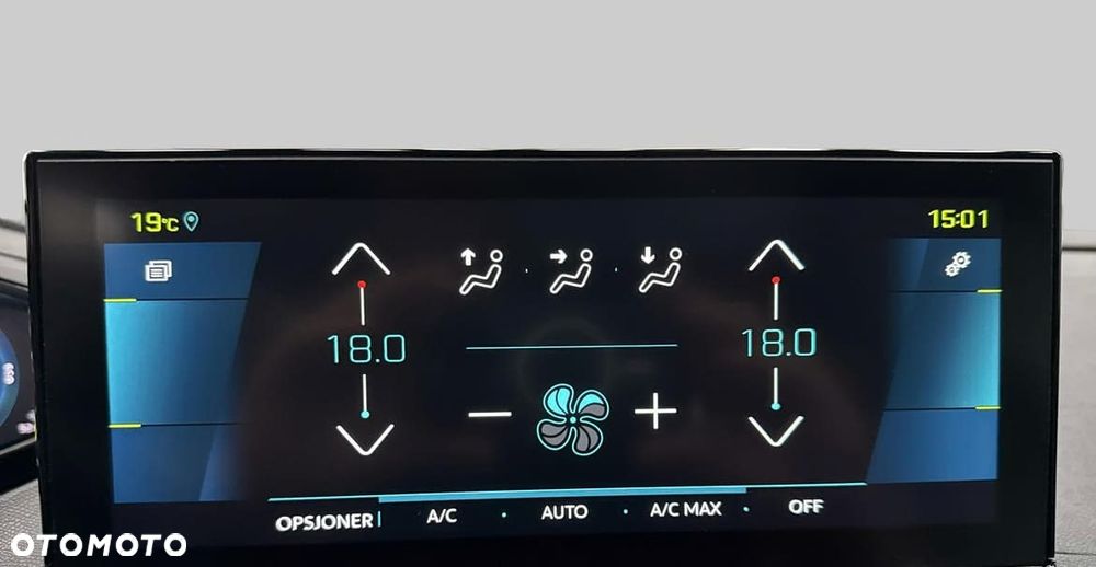 Peugeot 3008 1.6 PureTech HYbrid4 GT Line S&S EAT8 - 20