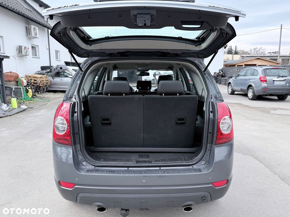 Chevrolet Captiva 2.4 AWD LT+ - 6