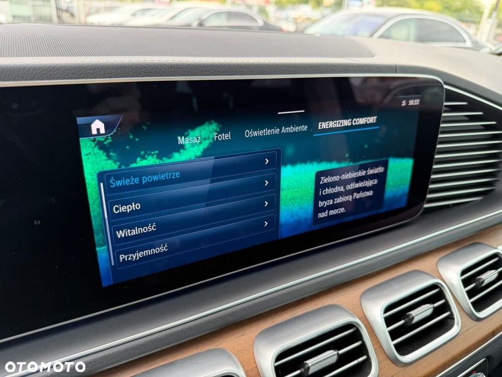 Mercedes-Benz GLS - 31