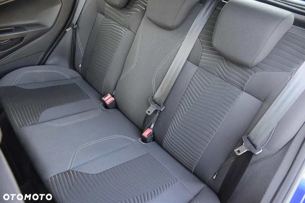 Ford Fiesta 1.25 Titanium X - 34