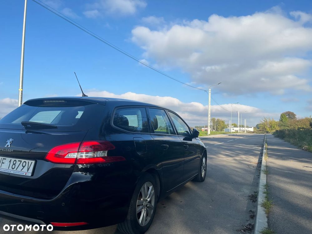 Peugeot 308 1.5 BlueHDi Allure Pack S&S - 11