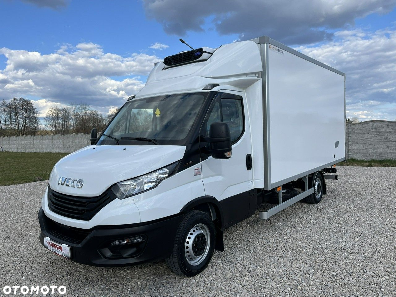 Mercedes-Benz Sprinter - 2