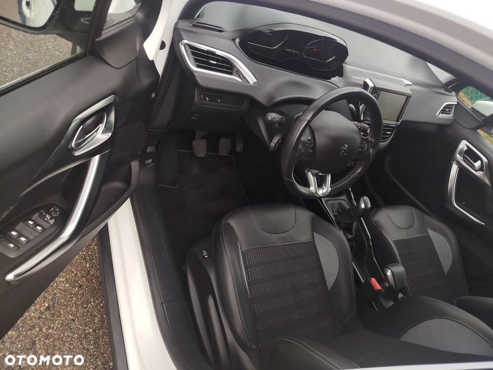 Peugeot 2008 - 5