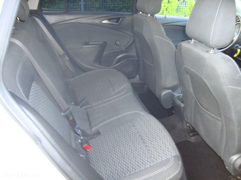 Opel Astra 1.6 D (CDTI) Sports Tourer Business - 9