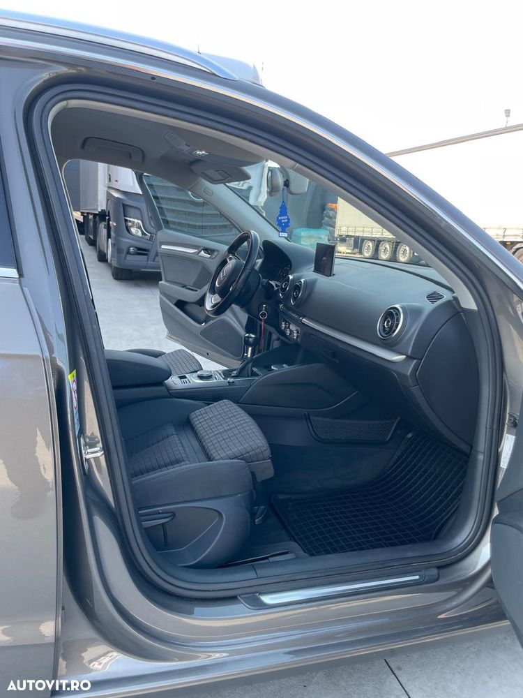 Audi A3 2.0 TDI ack (clean diesel) Ambiente - 11