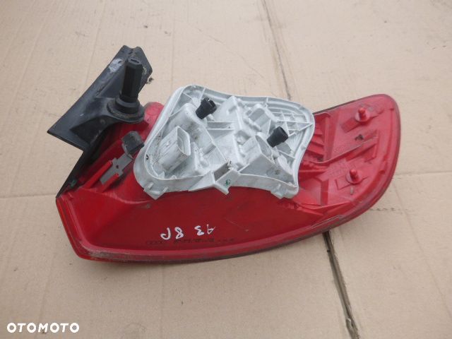 LAMPA LEWY TYŁ LEWA TYLNA AUDI A3 8P 5D - 6