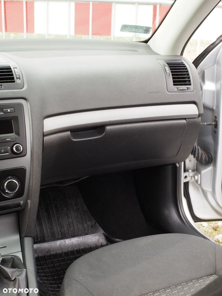 Skoda Octavia 1.9 TDI Ambiente - 9