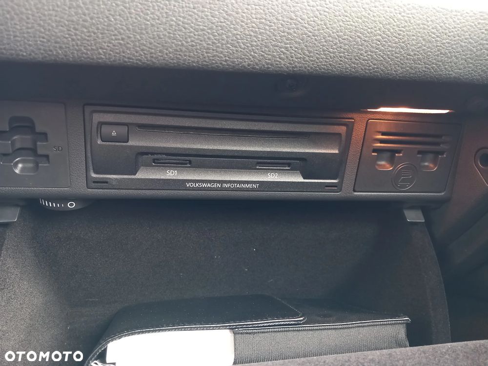 Volkswagen Golf Sportsvan 1.4 TSI (BlueMotion Technology) Comfortline - 33