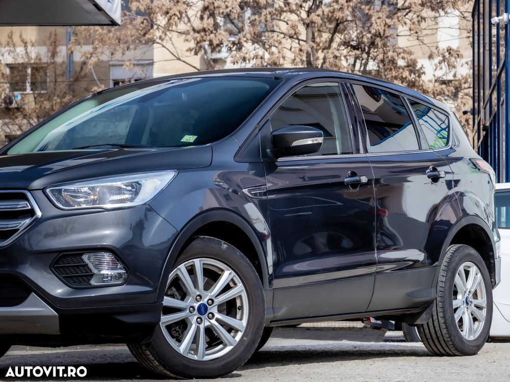 Ford Kuga 1.5 TDCi 2WD Powershift Trend - 2