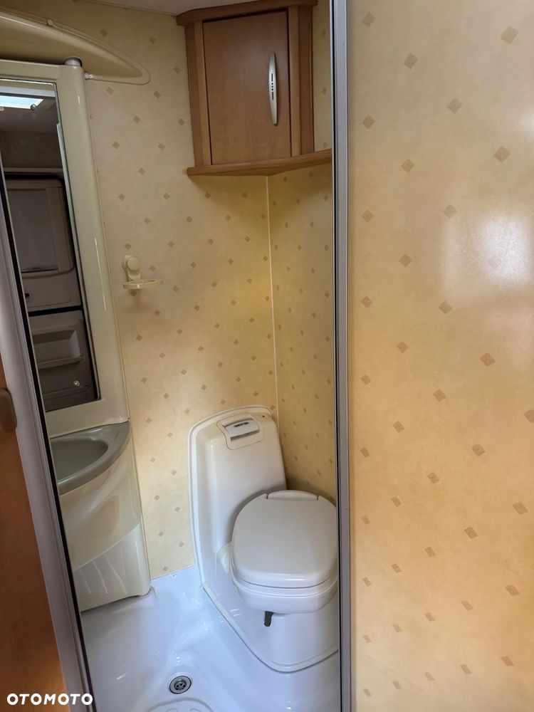 SWIFT Cardinal 330 - 5