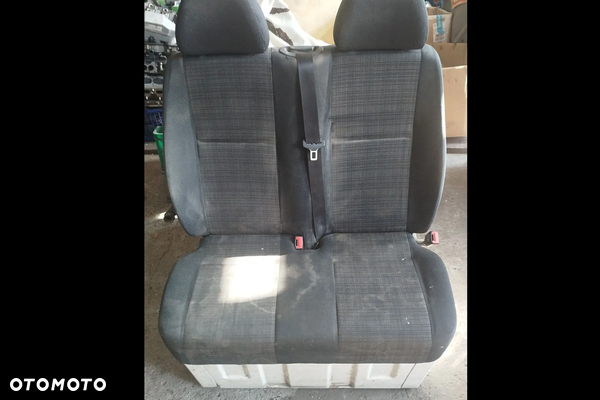 fotel przód prawy kanapa 2 osoby z stelaż CZARNY materiał(trochę brudna) do MERCEDES Sprinter W906 06- lub Vw Crafter 06-