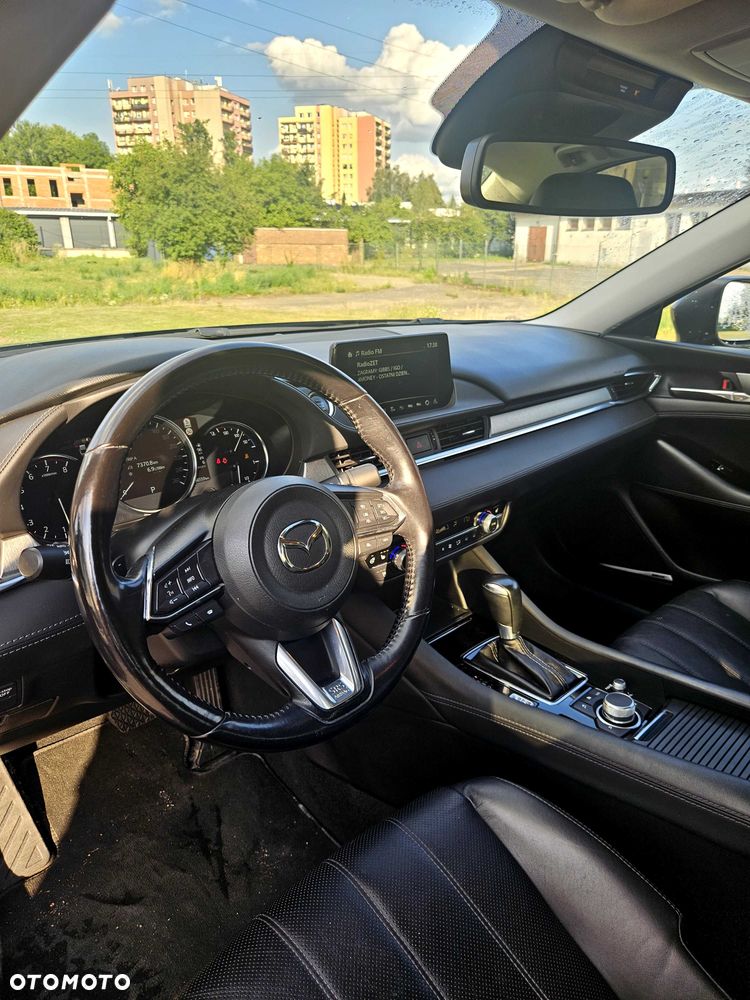 Mazda 6 - 8
