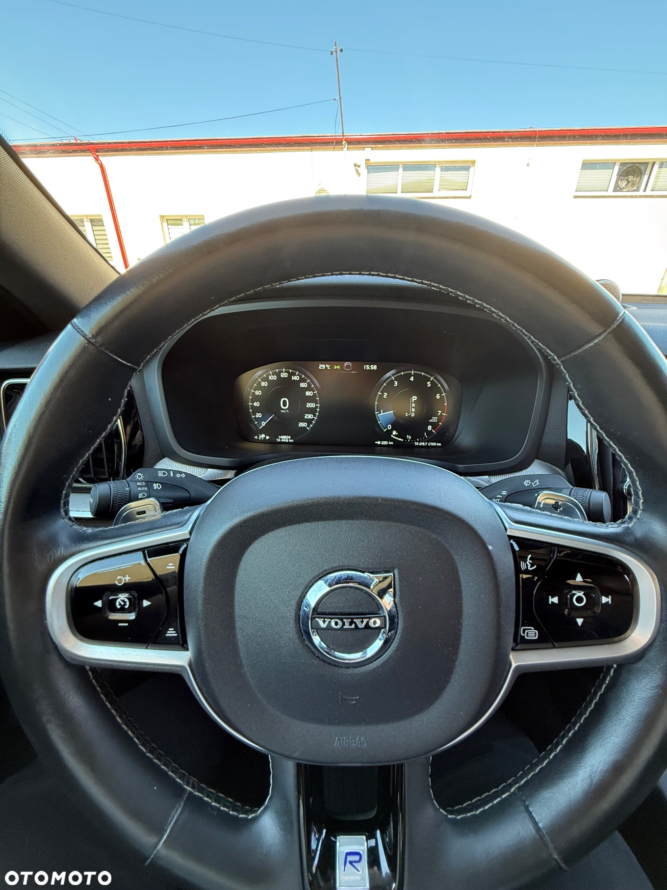 Volvo S60 T6 AWD R-Design - 12