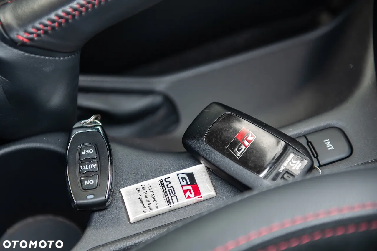 Toyota Yaris GR 1.6 Dynamic - 13