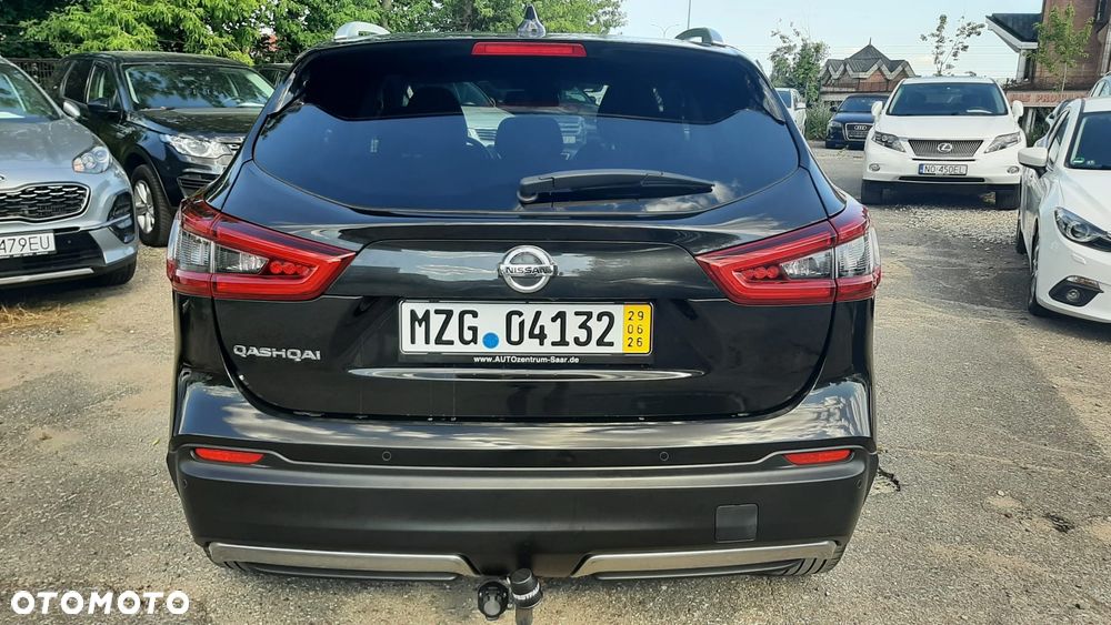 Nissan Qashqai 1.3 DIG-T AKARI - 8