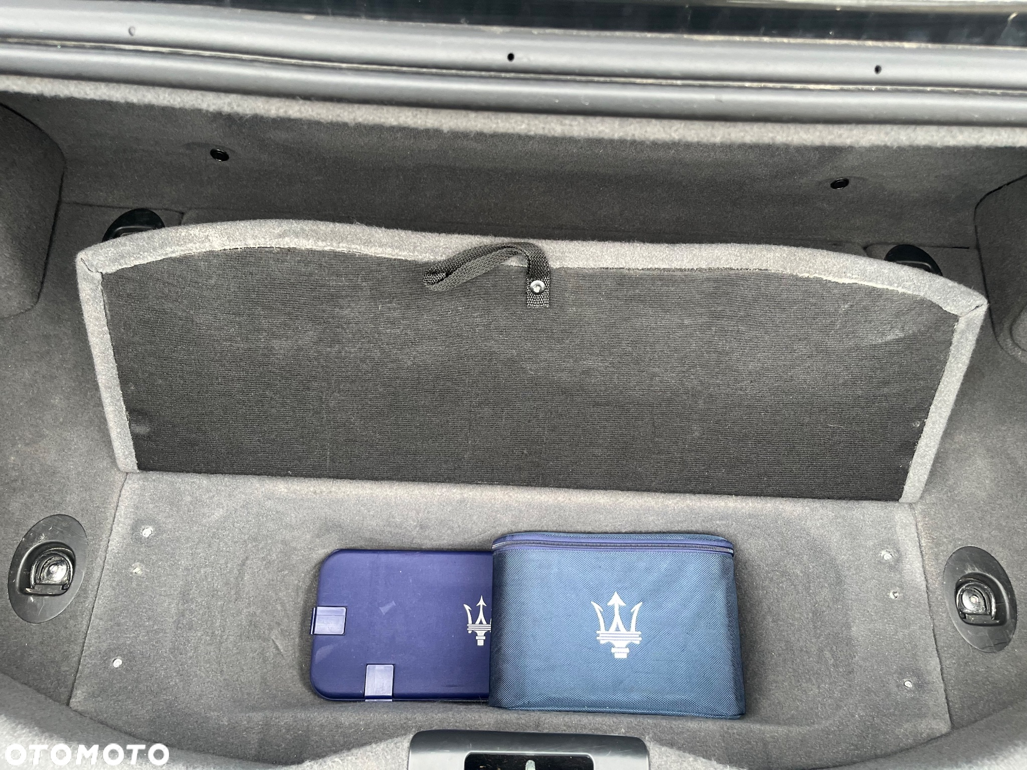 Maserati GranTurismo S Automat - 13