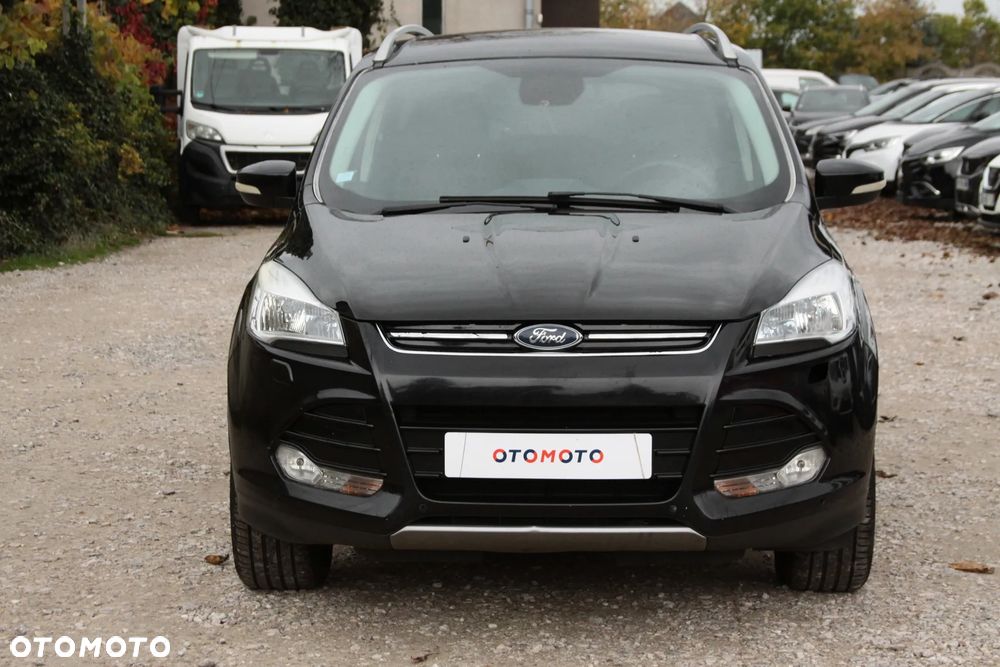 Ford Kuga 2.0 TDCi 2x4 Titanium - 4