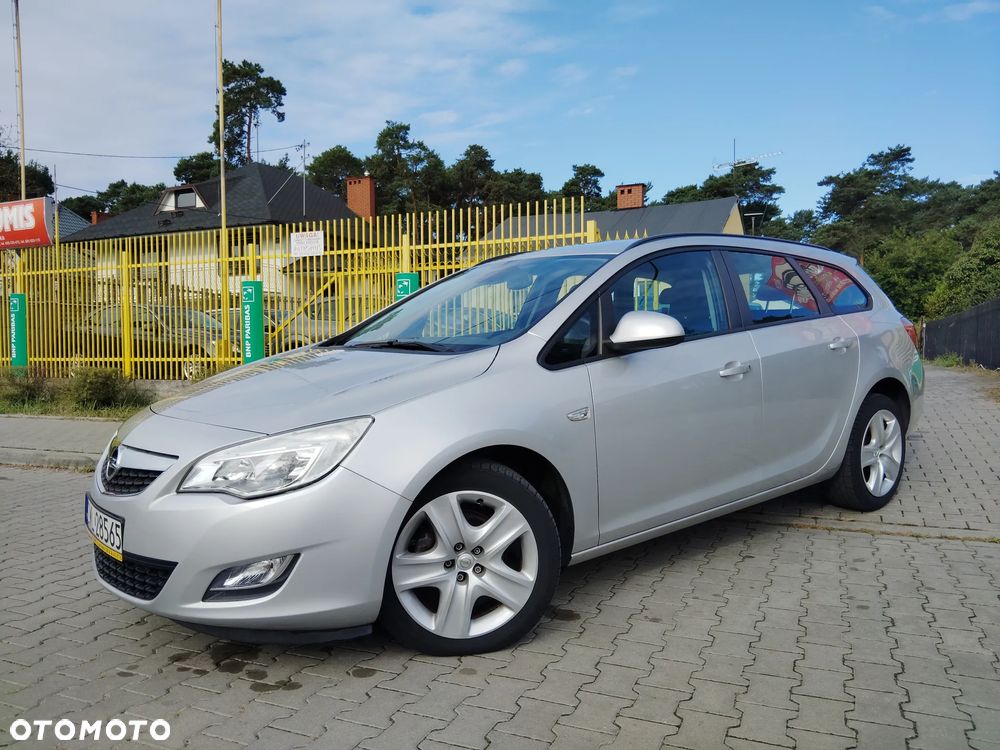 Opel Astra 1.4 Sports Tourer - 12