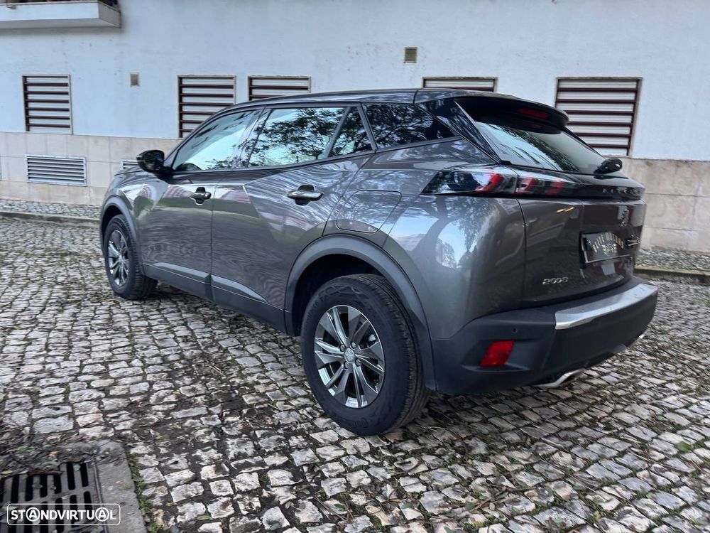 Peugeot 2008 PureTech 130 EAT8 Active Pack - 4