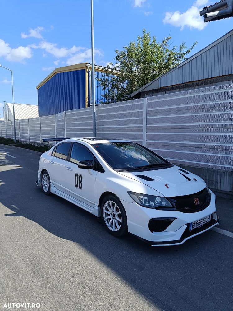 Honda Civic 1.8 S - 11