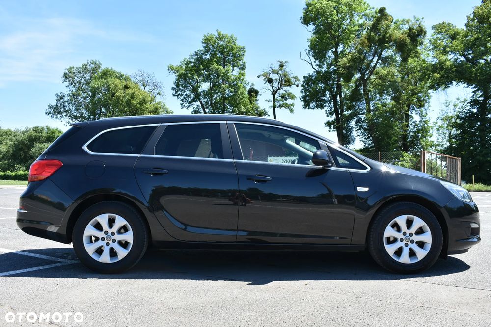 Opel Astra 1.4 Turbo Exklusiv - 12