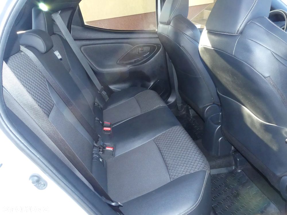 Toyota Yaris 1.5 Selection Style CVT - 30