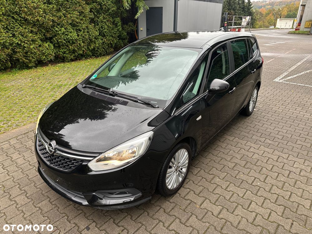 Opel Zafira 2017 photo 2