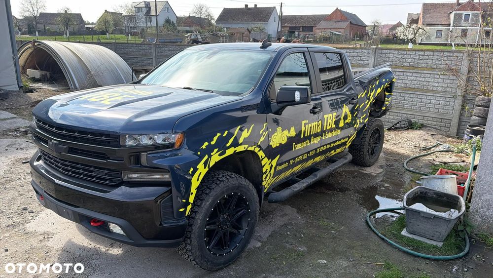 Chevrolet Silverado - 4