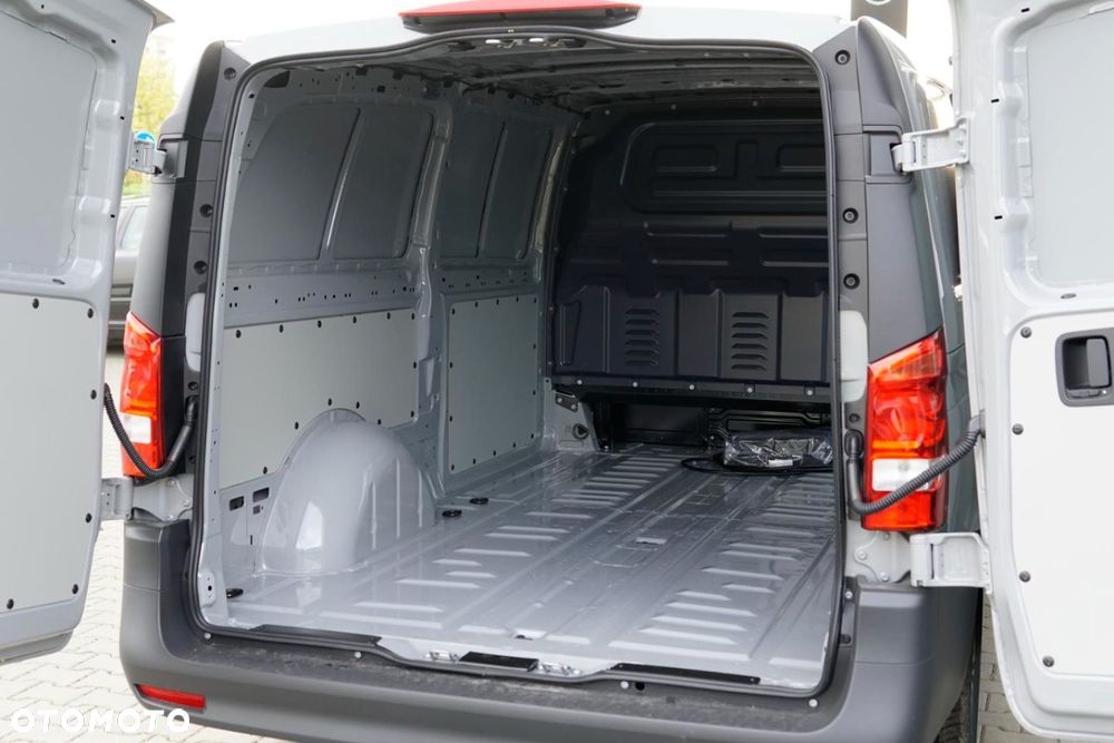 Mercedes-Benz Vito - 15