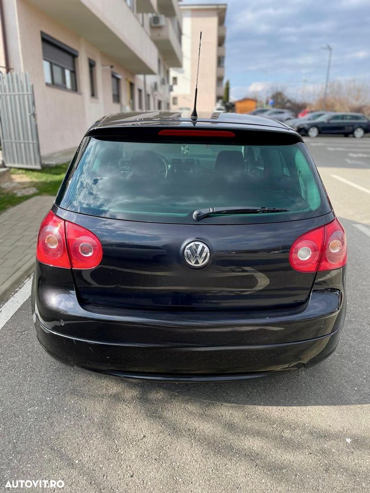 Volkswagen Golf 1.9 TDI DPF Tour - 4