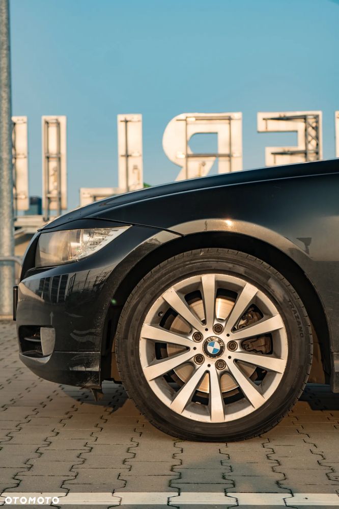 BMW Seria 3 320d xDrive - 16