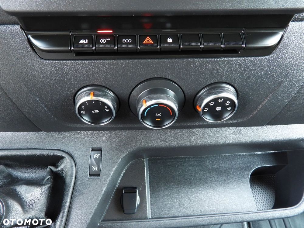 Renault MASTER KONTENER 8 PALET TEMPOMAT LEDY KLIMATYZACJA  165KM - 34