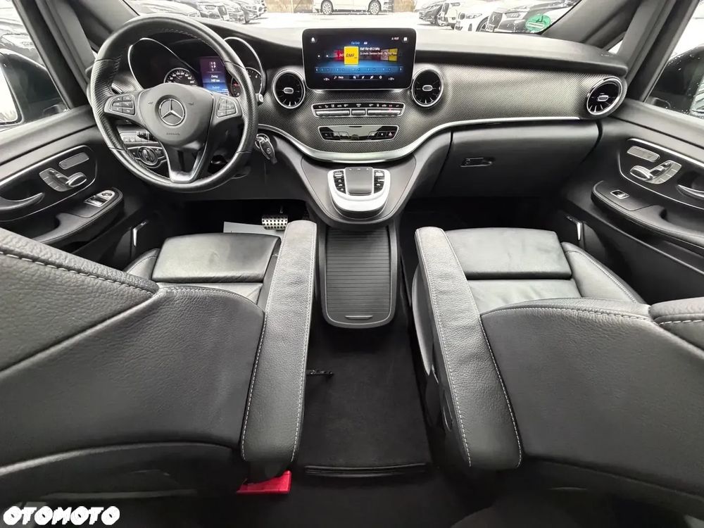 Mercedes-Benz Klasa V 300 d lang 9G-TRONIC Avantgarde - 39