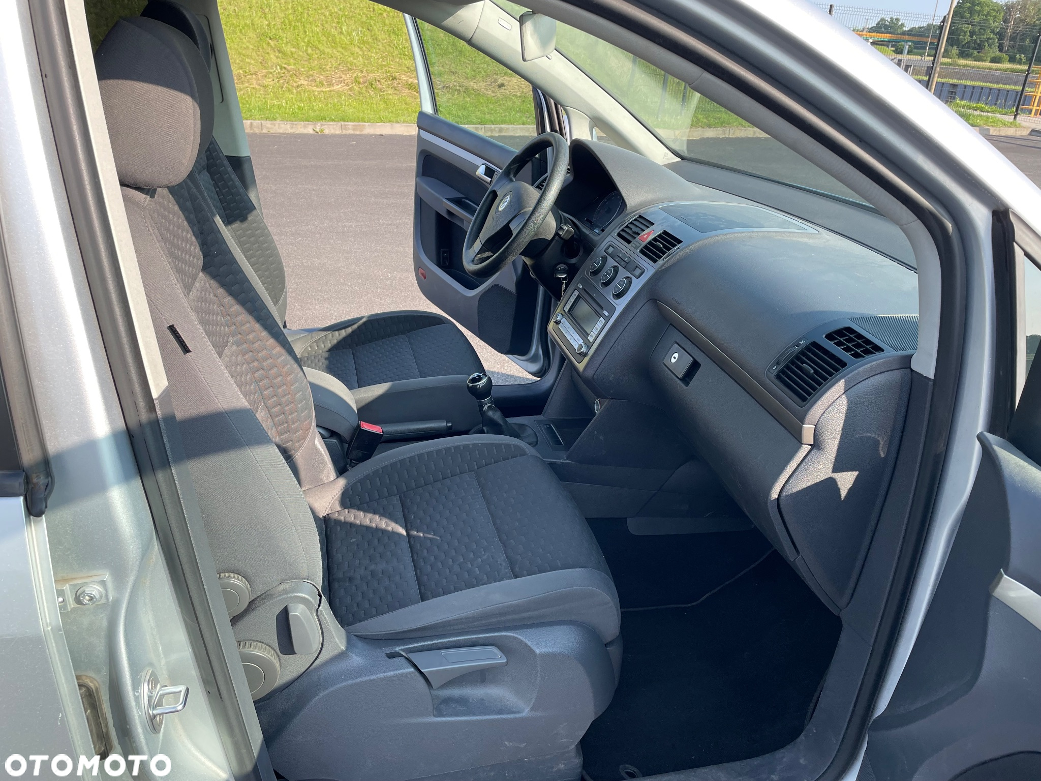 Volkswagen Touran - 18
