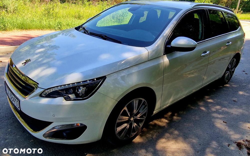 Peugeot 308 1.2 PureTech Allure S&S - 11