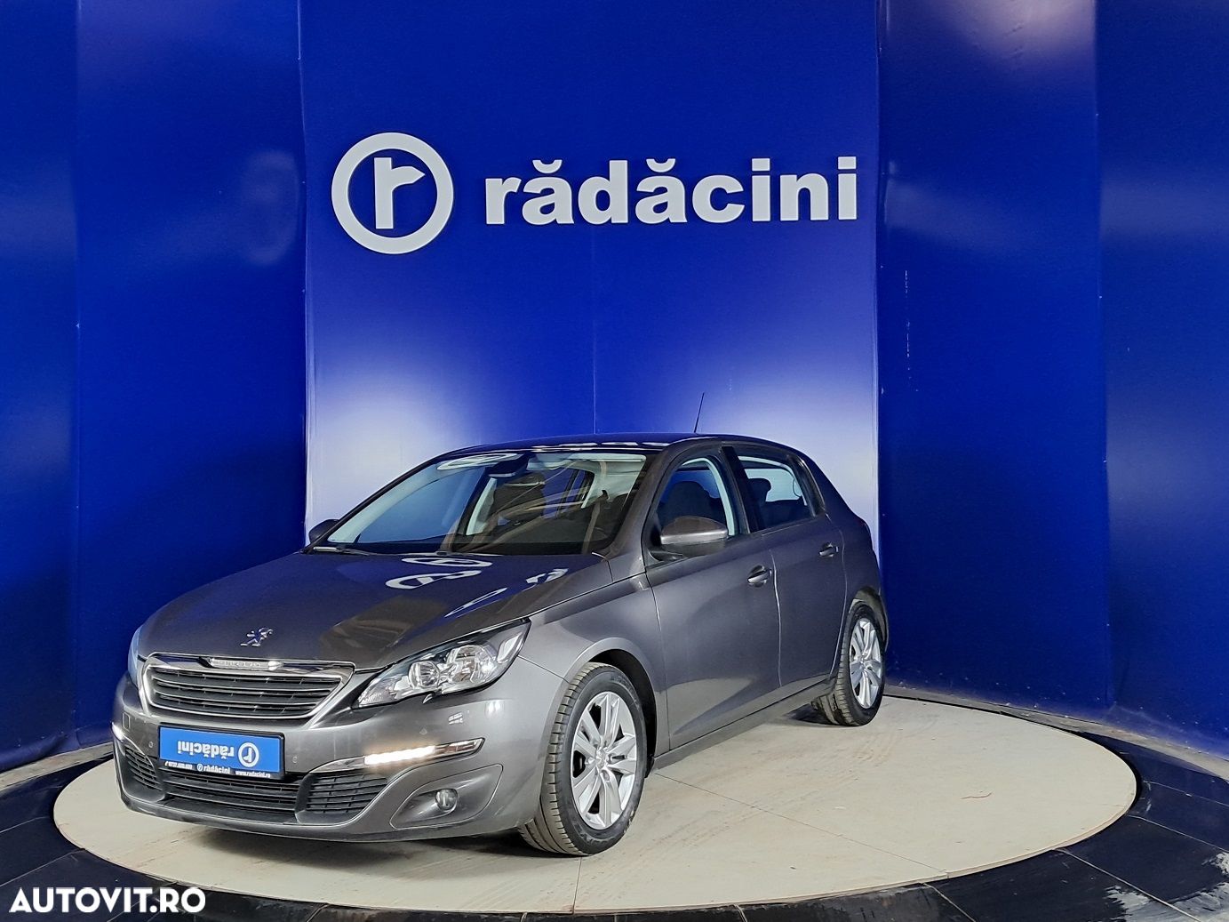 Peugeot 308 - 1