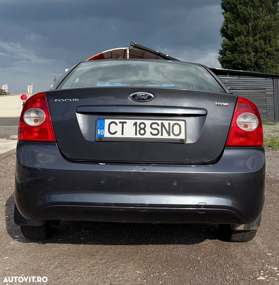Ford Focus - 13