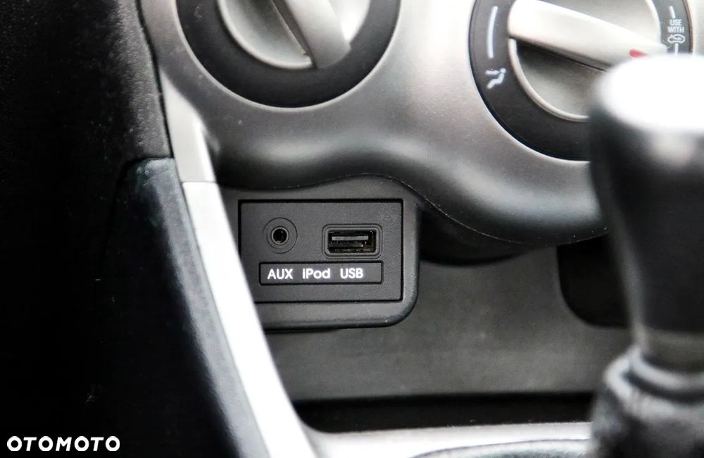 Hyundai i10 1.1 Premium - 22