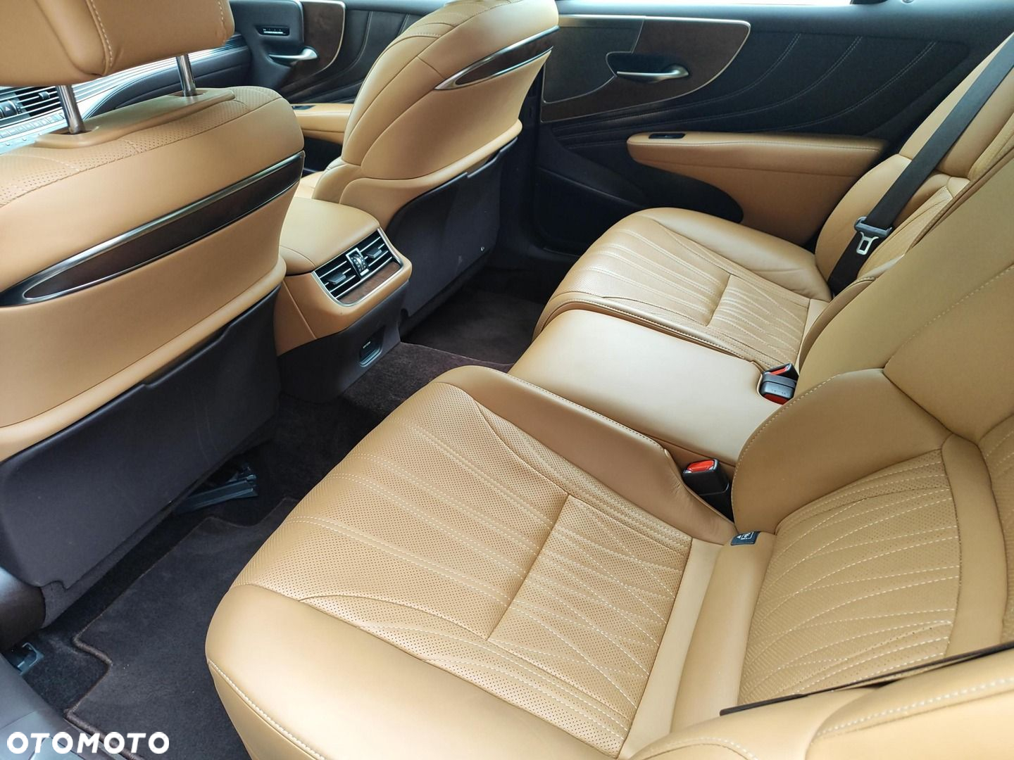 Lexus LS 500h Prestige AWD - 14