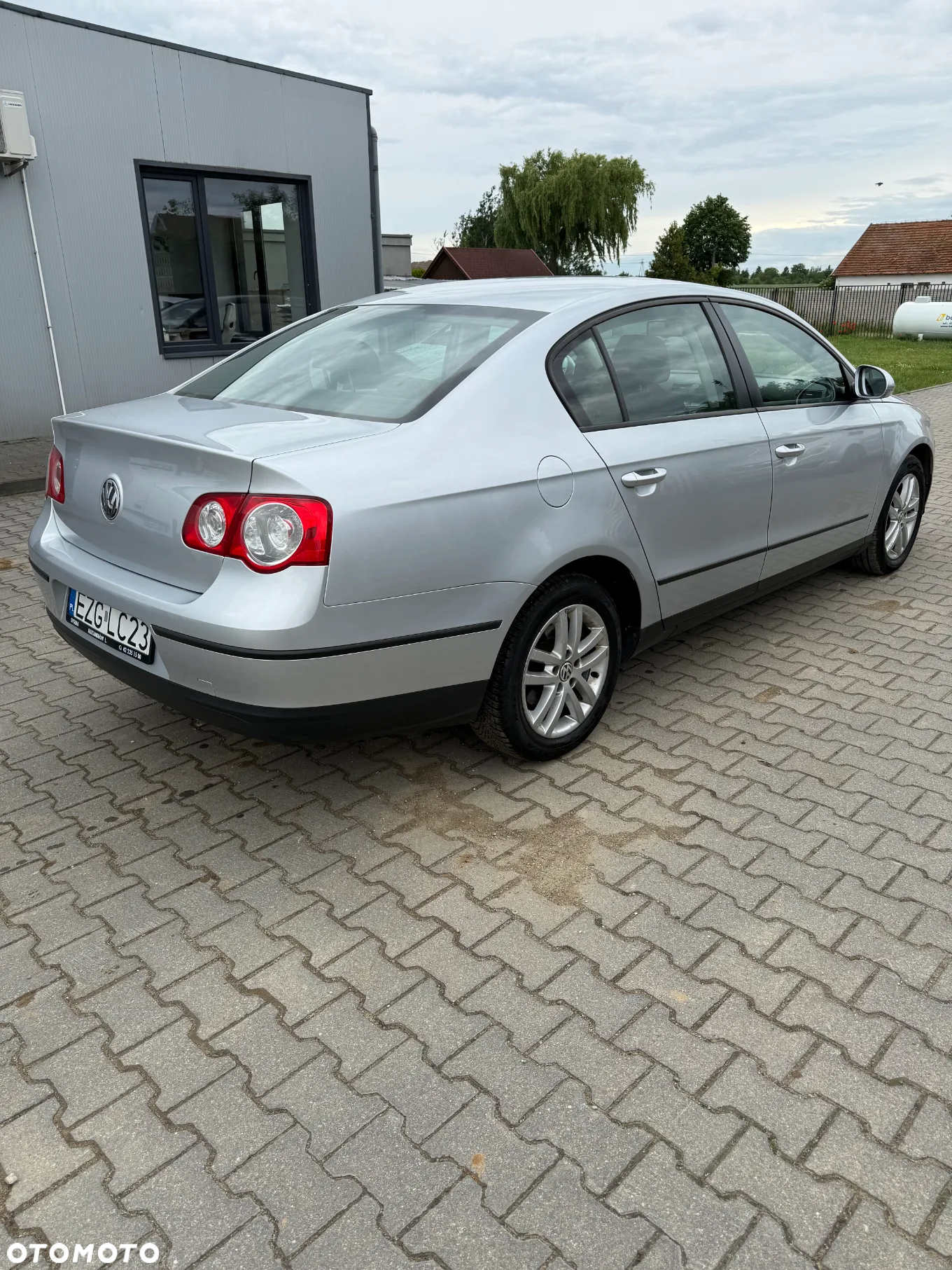 Volkswagen Passat - 12