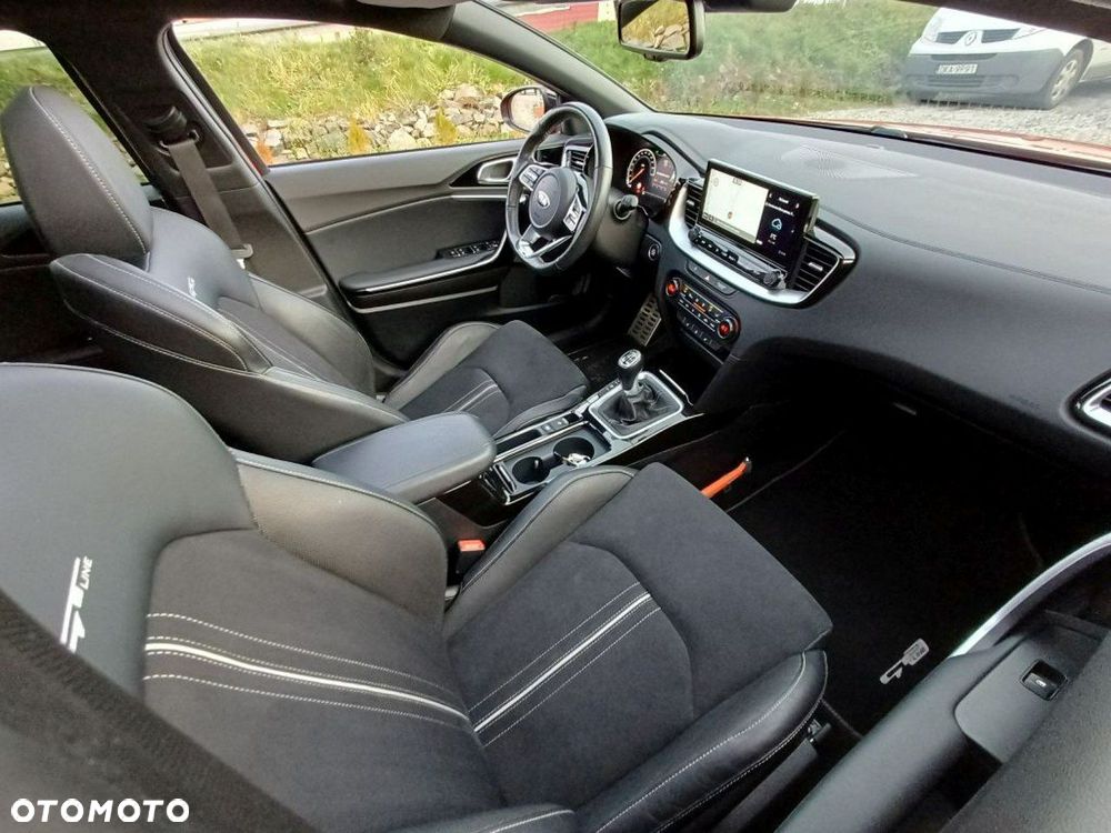 Kia ProCeed 1.4 T-GDI GT Line - 12