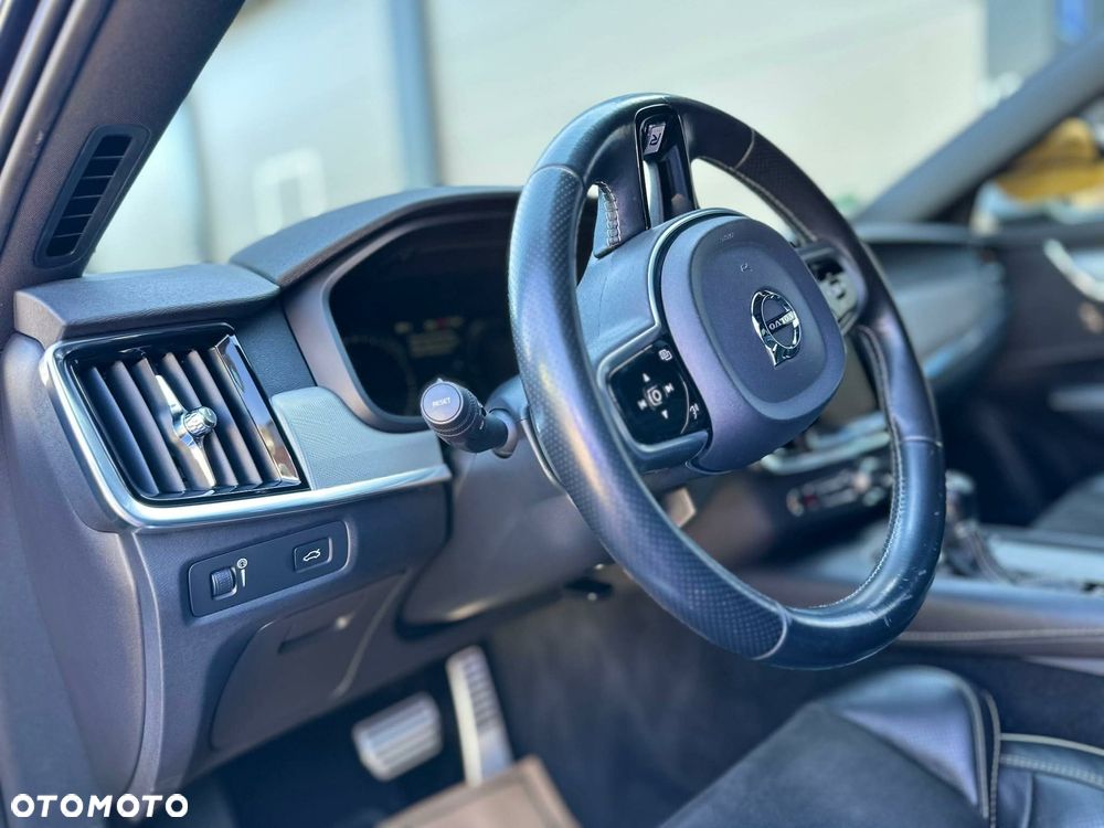 Volvo V90 D4 R-Design - 6
