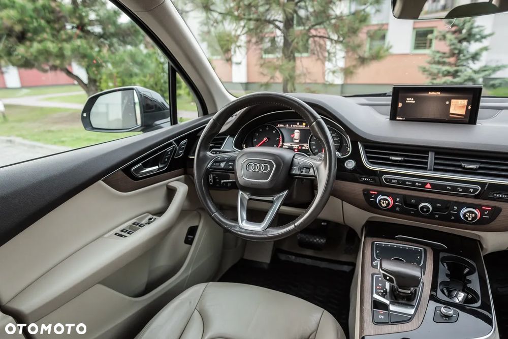 Audi Q7 3.0 TFSI Quattro Tiptronic - 29