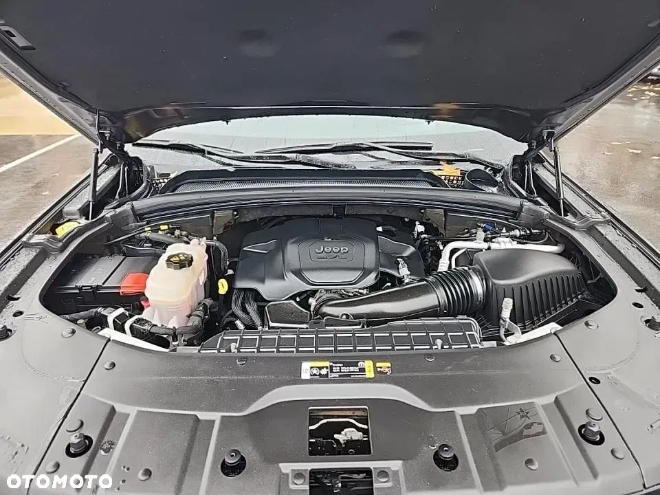 Jeep Grand Cherokee 5.7 V8 HEMI Summit - 13