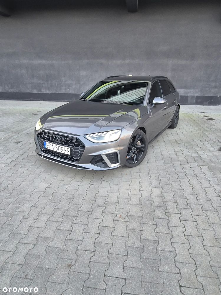 Audi A4 Avant 45 TFSI quattro S tronic S line - 1
