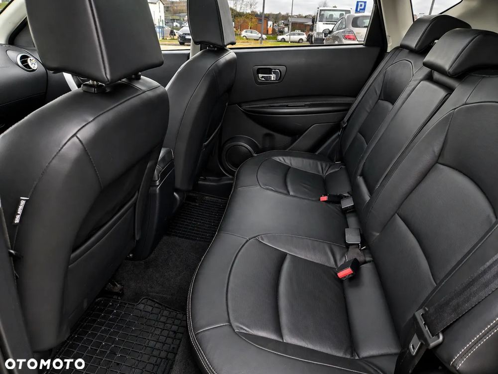 Nissan Qashqai 2.0 CVT tekna - 19