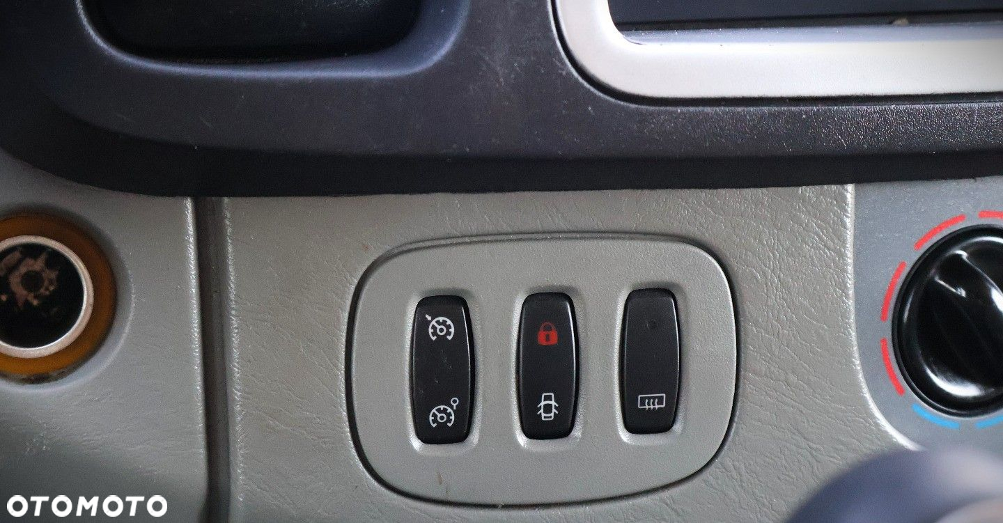Nissan Primastar - 24