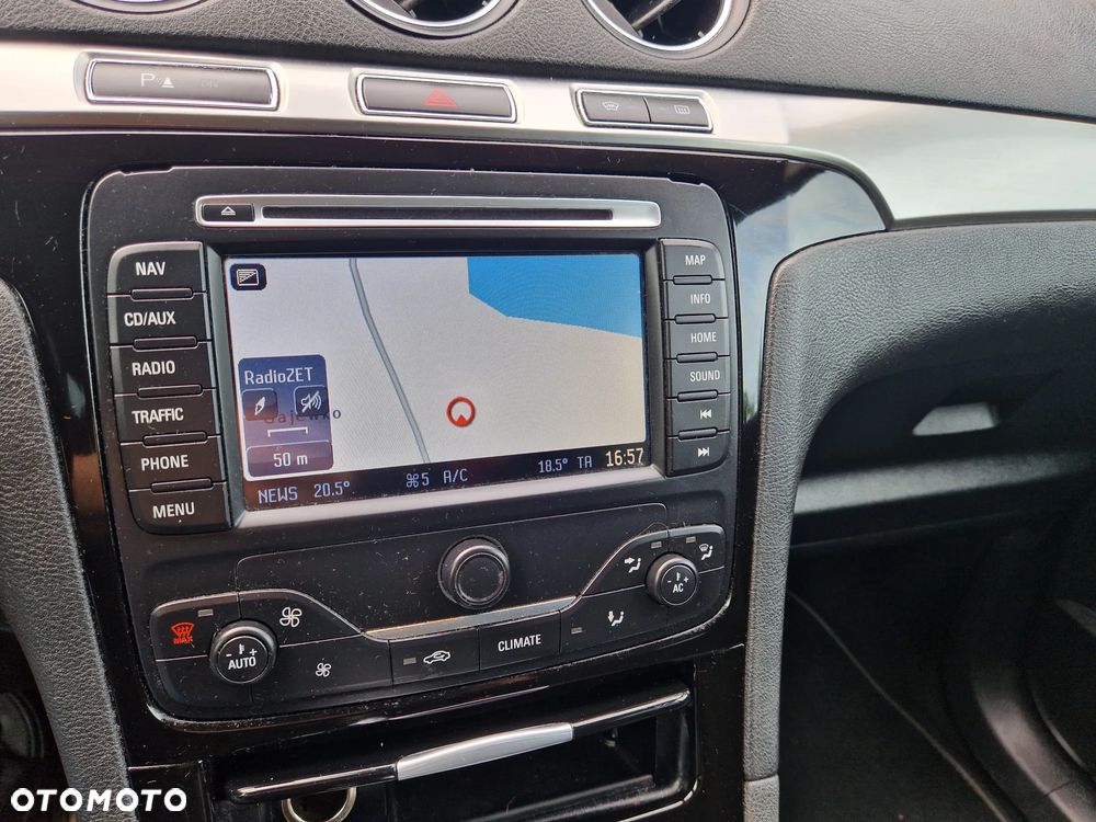 Ford S-Max - 14